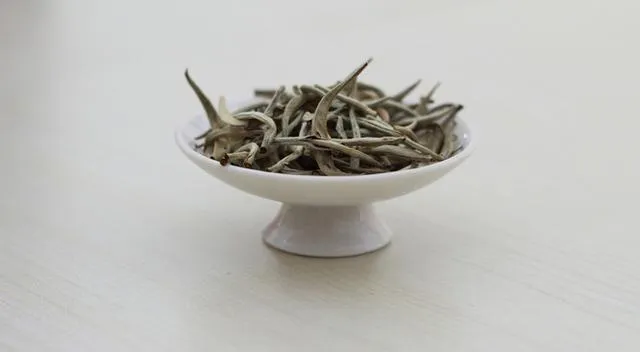 为什么有严重的烟焦茶和已经发霉的茶叶不宜饮用？